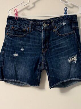 American Eagle distressed denim shorts mid rise dark wash raw hem size 6